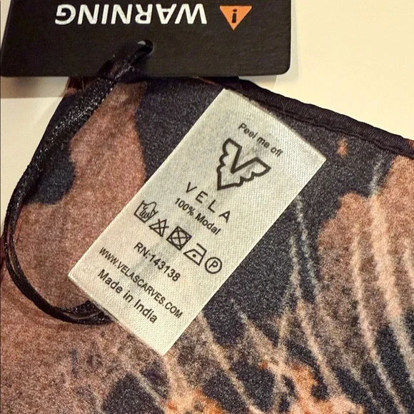 VELA NWT Original Square Hijab Leopard Print Scarf - Picture 4 of 4